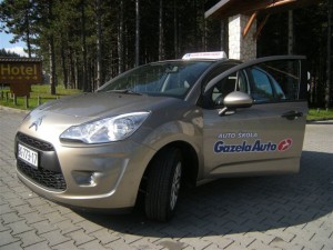 Auto škola Gazela auto, auto skole Beograd, centar za obuku vozaca